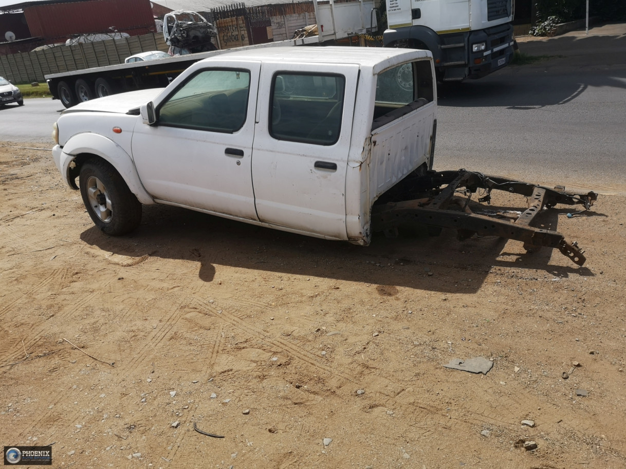 Hard Body 2.4 Petrol 