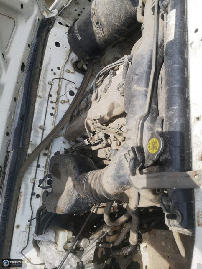 Hard Body 2.4 Petrol 