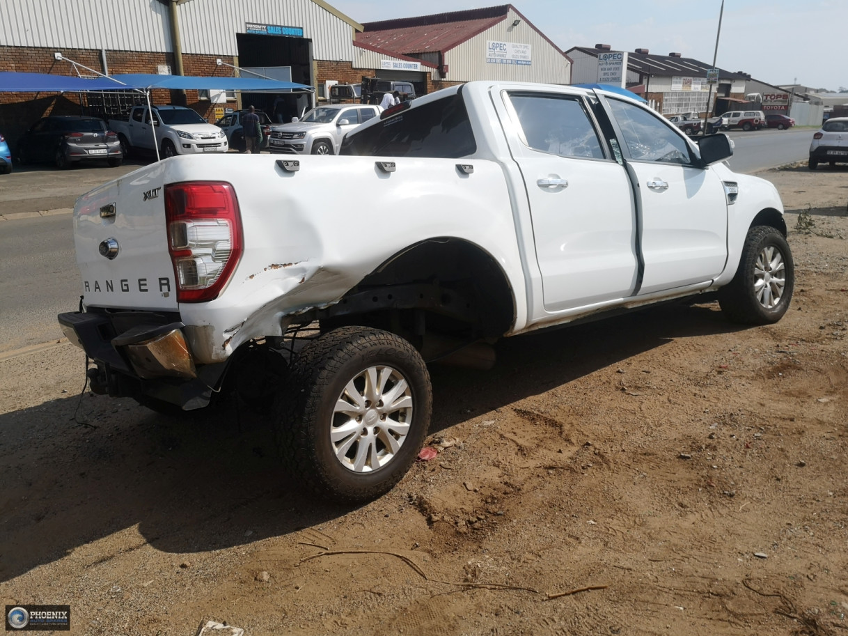 Ford ranger 3.2 Auto D/Cab T6